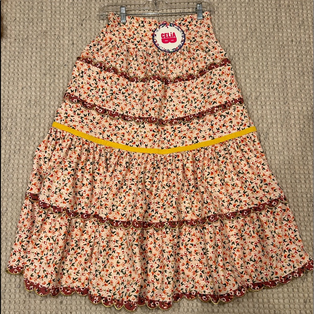 CeliaB skirt, new with tags